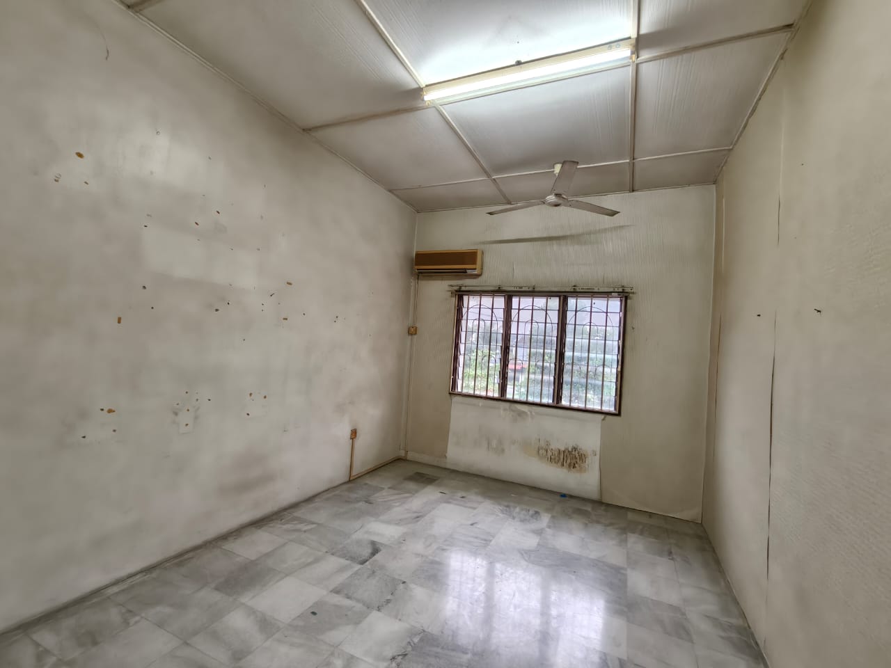 Jalan Dedap @ Taman Johor Jaya 2 Storey Terrace House For Sale · Property image 6
