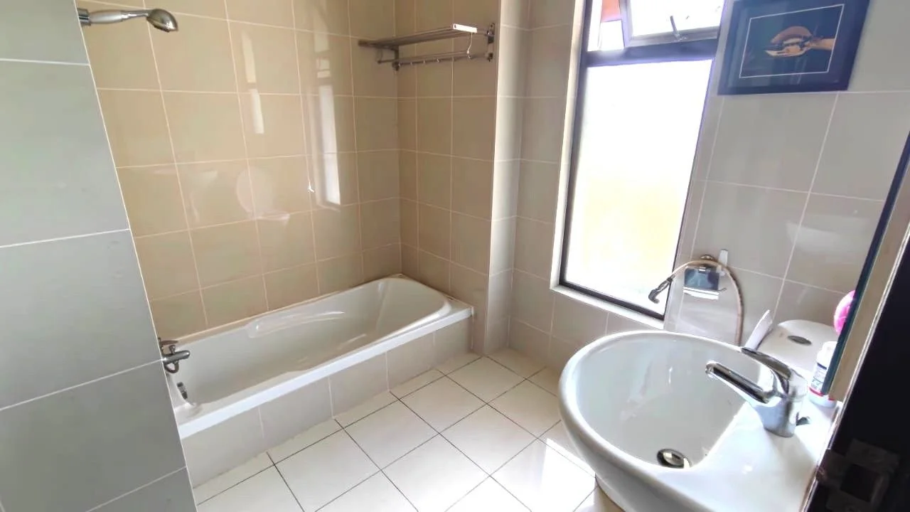 Renovated 2 Storey Terrace @ Leisure Farm Resort · Property image 5