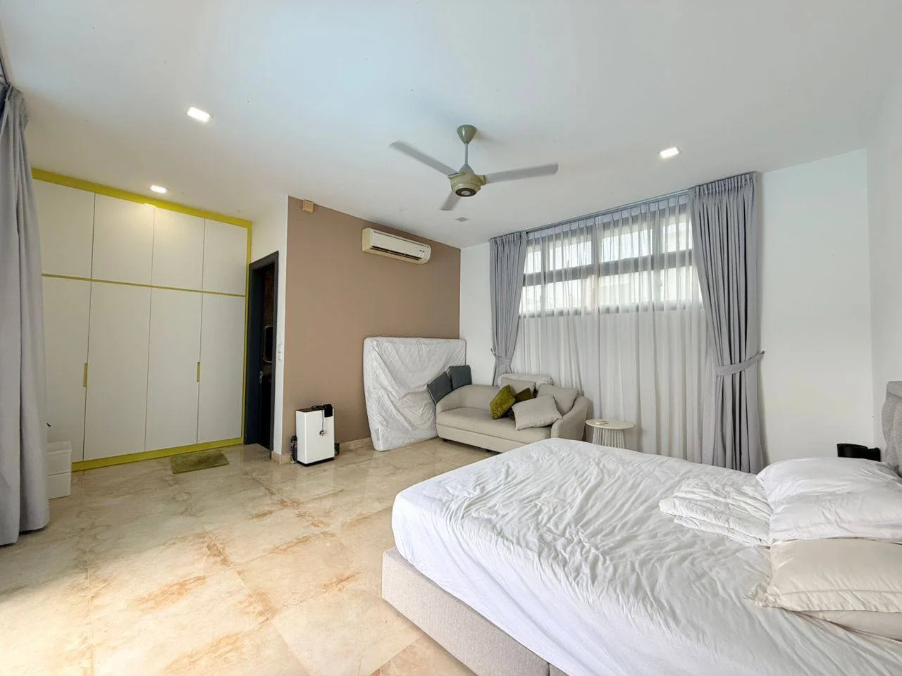🏡 East Ledang Luxury 2 Storey Bungalow | Private Swimming Pool + Fully Renovated + Spacious Land! · Property image 3