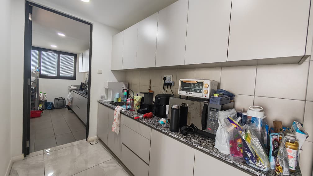 🏡 WaterEdge Apartments High Floor Seaview Unit | Level 27 + Fully Furnished + Spacious Layout! · Property image 16
