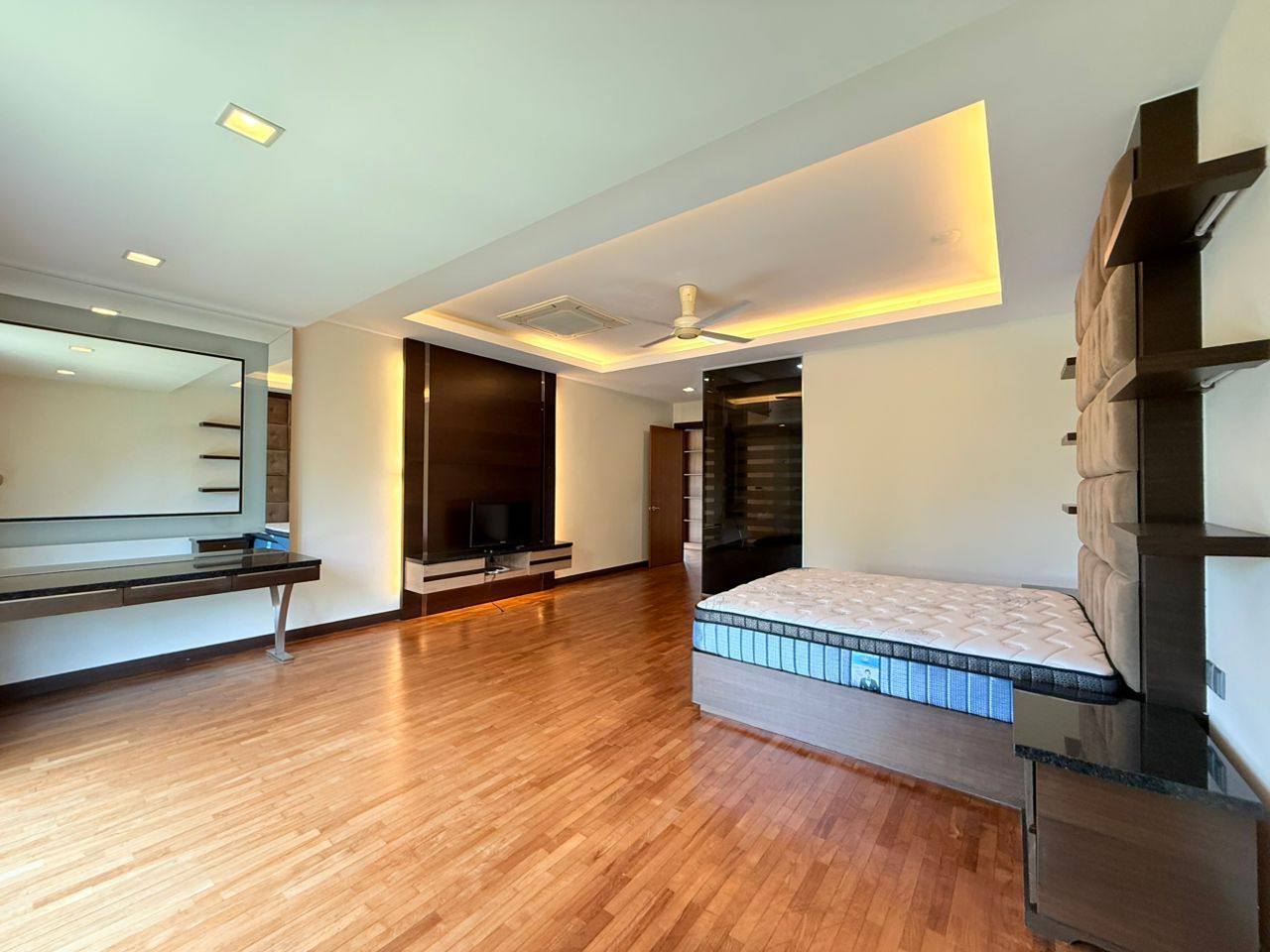 Jalan Hang Kasturi @ East Ledang Fully Renovated For Sale · Property image 8